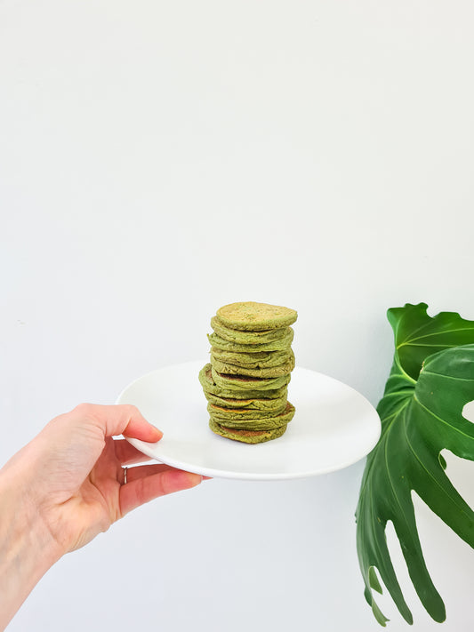 Green Spinach Flapjacks (Pancakes) | Gluten, dairy, sugar free (vegan option)